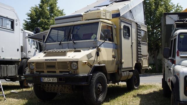 Iveco 40.10 Militär Version mit Hubdach